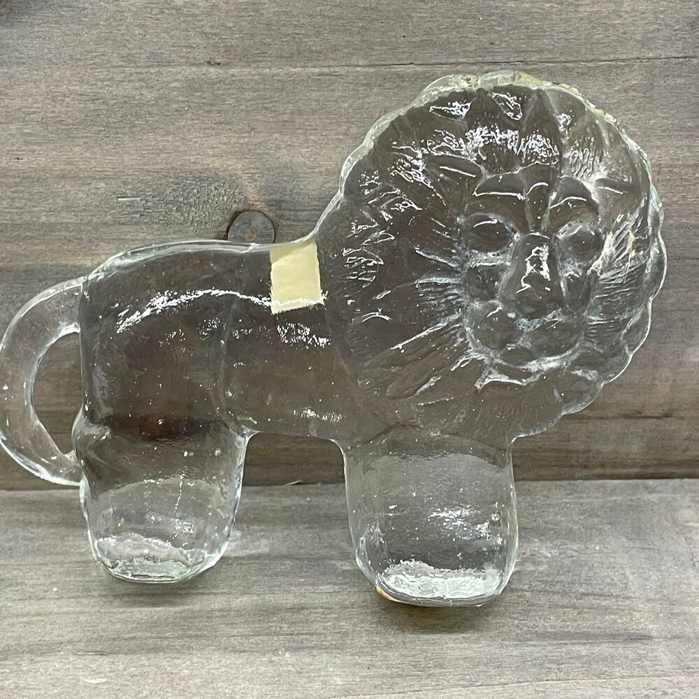 Vintage Swedish Kosta Boda Zoo Series 1970s Art Glass Lion by Erik Hoglund